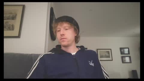 Snapshot of lilginge1 chatting on April 2026 10:34:02 PM lilginge1 online show from April 2026 10:34:02 PM