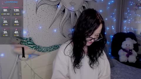 Nika and Lori online show from January 2025 05:59:01 PM