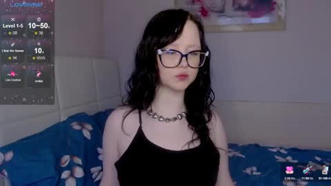 Nika and Lori online show from January 2025 10:43:02 AM