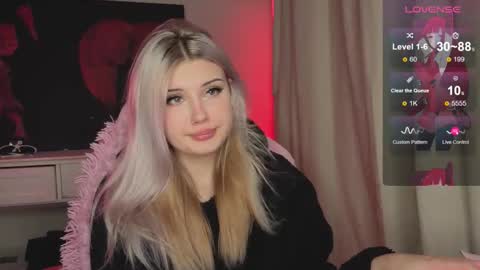 Nika and Lori online show from September 2025 03:00:02 AM