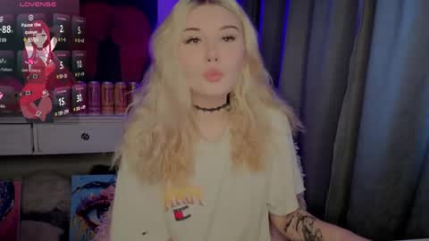 Nika and Lori online show from May 2026 11:28:01 AM