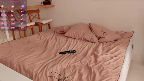 Lilith Nickol online show from November 2025 07:43:01 AM