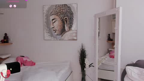 Snapshot of lili_and_niki chatting on January 2026 11:14:01 AM Lilith Nickol online show from January 2026 11:14:01 AM