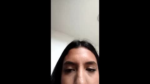 Snapshot of lili_bloom31 chatting on June 2026 06:44:01 PM lili_bloom31 online show from June 2026 06:44:01 PM