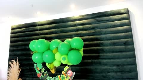 Lili online show from March 2026 03:31:01 AM