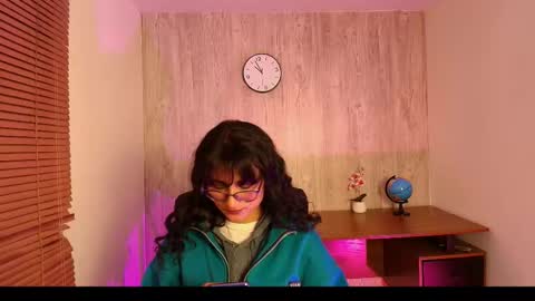lili_clan online show from November 2025 03:56:01 AM