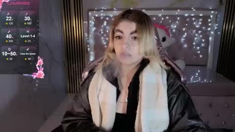 Lili online show from November 2025 03:18:02 AM