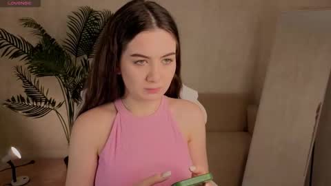 Lilia online show from November 2025 05:06:01 PM