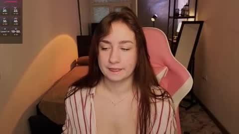 Snapshot of lilian_wood chatting on March 2026 05:35:02 AM Kate online show from March 2026 05:35:02 AM