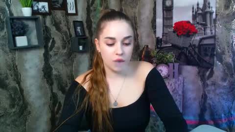 Liliana online show from November 2025 11:58:01 AM