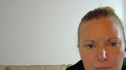 Snapshot of lilianaslilsecret chatting on April 2026 04:10:02 AM LilianaX online show from April 2026 04:10:02 AM