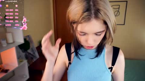 Snapshot of liliandaniels chatting on March 2025 07:08:02 AM Lilian online show from March 2025 07:08:02 AM