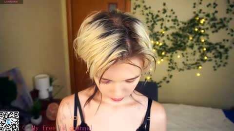 Snapshot of liliandaniels chatting on November 2025 06:25:02 AM Lilian online show from November 2025 06:25:02 AM