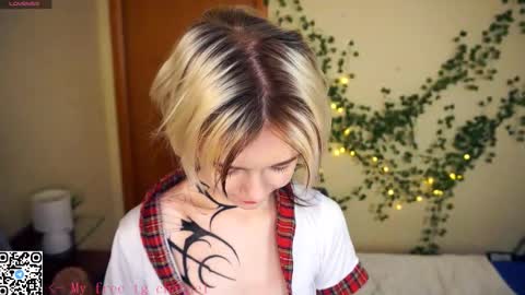 Snapshot of liliandaniels chatting on November 2025 07:07:01 AM Lilian online show from November 2025 07:07:01 AM