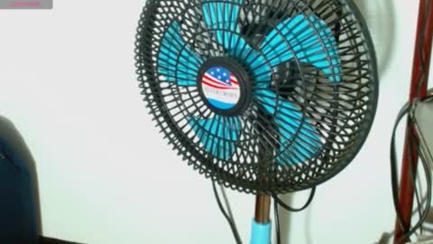 Snapshot of liliandoll chatting on December 2024 11:38:02 PM yesica online show from December 2024 11:38:02 PM