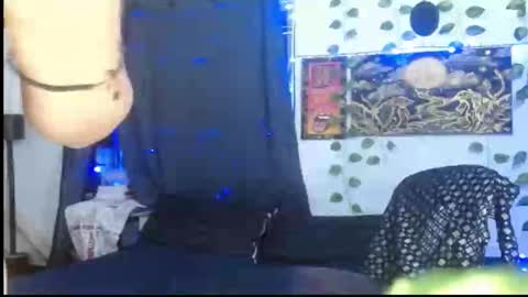 Snapshot of liliandoll chatting on February 2025 11:39:01 PM yesica online show from February 2025 11:39:01 PM