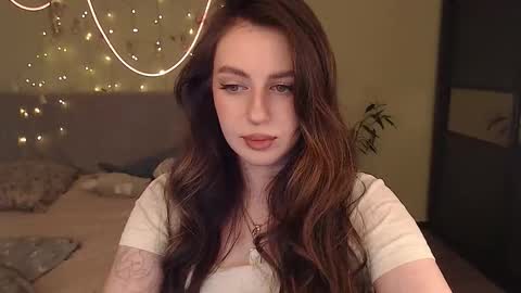 Lilu online show from November 2025 03:43:02 PM