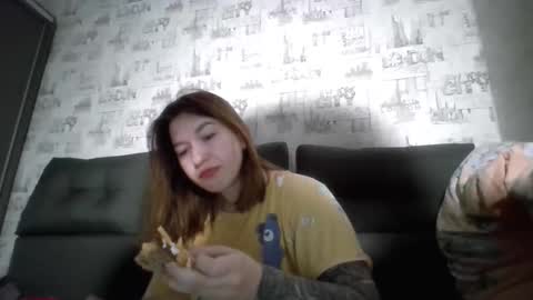 liliawoolf online show from November 2025 07:07:03 AM