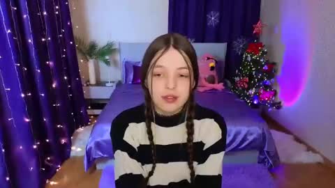 Lili Bakery online show from December 2024 11:34:02 PM