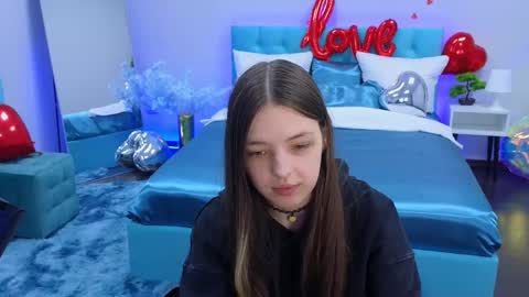 Lili Bakery online show from February 2025 02:53:02 AM