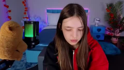 Lili Bakery online show from November 2025 04:01:01 AM