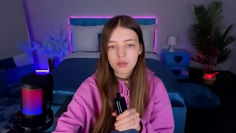 Lili Bakery online show from November 2025 02:06:01 AM