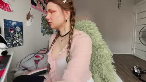 Lily online show from July 2026 05:12:02 AM