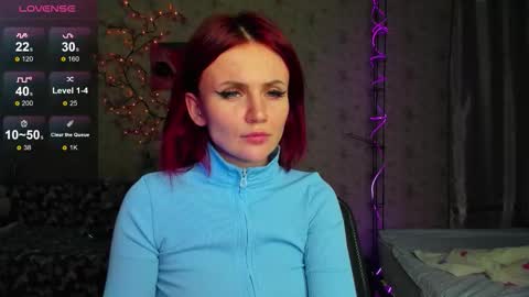 Lilie online show from October 2025 07:03:02 PM