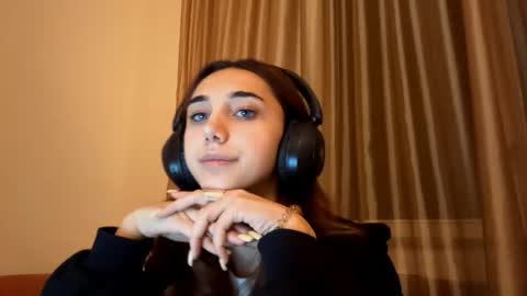 Snapshot of lilihalvorsen chatting on September 2025 10:31:01 PM Lina online show from September 2025 10:31:01 PM