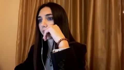 Snapshot of lilihalvorsen chatting on September 2025 10:11:02 PM Lina online show from September 2025 10:11:02 PM