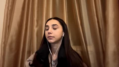 Snapshot of lilihalvorsen chatting on September 2025 10:26:01 PM Lina online show from September 2025 10:26:01 PM