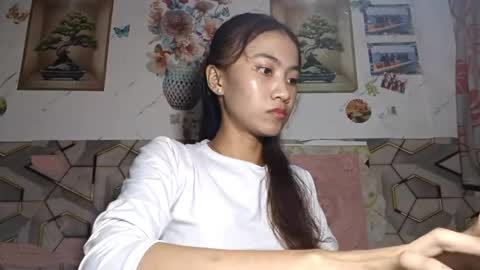 Evelyn online show from May 2026 04:03:02 PM