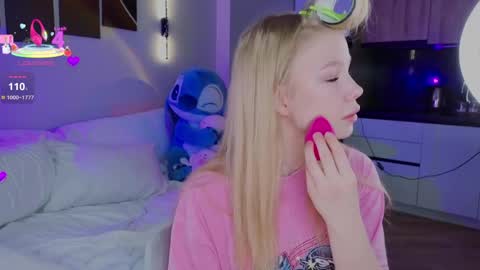 lililok101 online show from April 2026 02:23:02 AM