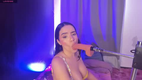 Snapshot of lilirouse chatting on April 2026 01:41:02 PM lilirouse online show from April 2026 01:41:02 PM