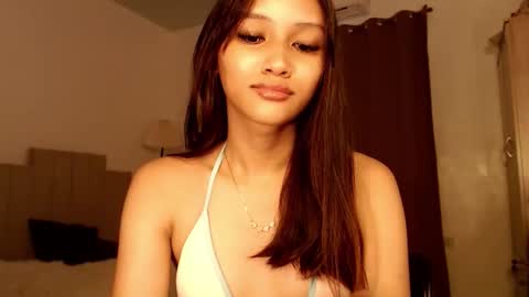 Chloe online show from October 2025 06:10:02 AM