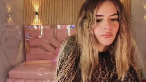 Lilith  online show from January 2026 08:43:02 PM