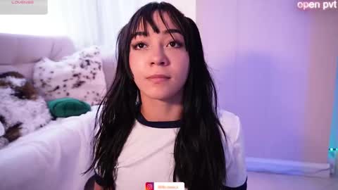 Snapshot of lilith__rosse chatting on November 2025 03:55:01 PM Lilith Rosse online show from November 2025 03:55:01 PM