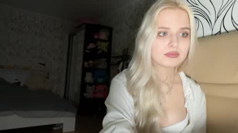 Snapshot of lilith_butterfly chatting on March 2026 03:07:02 PM Lilly online show from March 2026 03:07:02 PM