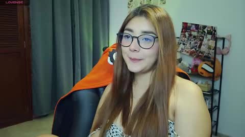 Snapshot of lilith_cruzz chatting on March 2026 05:04:01 AM Lilith online show from March 2026 05:04:01 AM