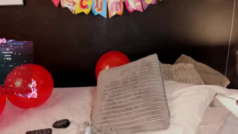 Snapshot of lilith_dh chatting on February 2025 02:44:02 PM Lili online show from February 2025 02:44:02 PM