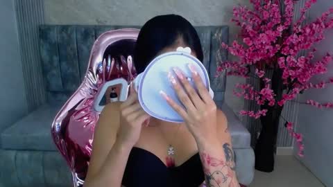 Snapshot of lilith_petit_sub chatting on January 2025 06:49:01 PM Lilith  online show from January 2025 06:49:01 PM