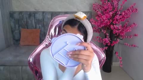 Snapshot of lilith_petit_sub chatting on January 2025 01:03:02 PM Lilith  online show from January 2025 01:03:02 PM