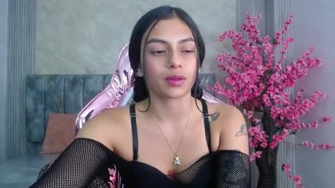 Snapshot of lilith_petit_sub chatting on January 2025 04:17:02 PM Lilith  online show from January 2025 04:17:02 PM