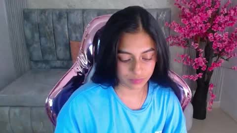 Snapshot of lilith_petit_sub chatting on January 2025 04:17:01 PM Lilith  online show from January 2025 04:17:01 PM