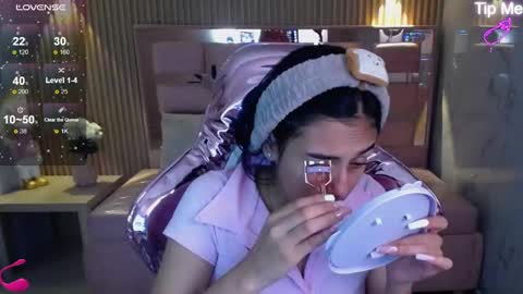 Snapshot of lilith_petit_sub chatting on February 2025 01:11:02 PM Lilith  online show from February 2025 01:11:02 PM