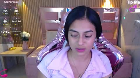 Snapshot of lilith_petit_sub chatting on February 2025 08:31:01 PM Lilith  online show from February 2025 08:31:01 PM