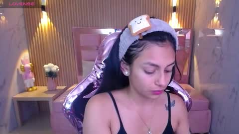 Snapshot of lilith_petit_sub chatting on February 2025 01:01:01 PM Lilith  online show from February 2025 01:01:01 PM