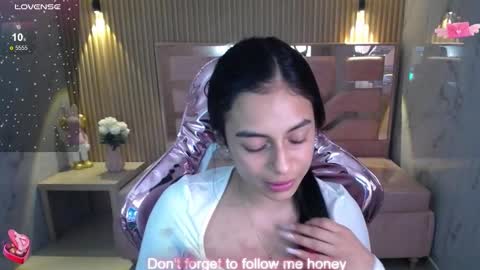 Snapshot of lilith_petit_sub chatting on February 2025 08:20:02 PM Lilith  online show from February 2025 08:20:02 PM