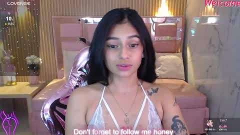 Snapshot of lilith_petit_sub chatting on February 2025 04:04:02 PM Lilith  online show from February 2025 04:04:02 PM