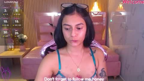 Snapshot of lilith_petit_sub chatting on March 2025 09:29:02 AM Lilith  online show from March 2025 09:29:02 AM